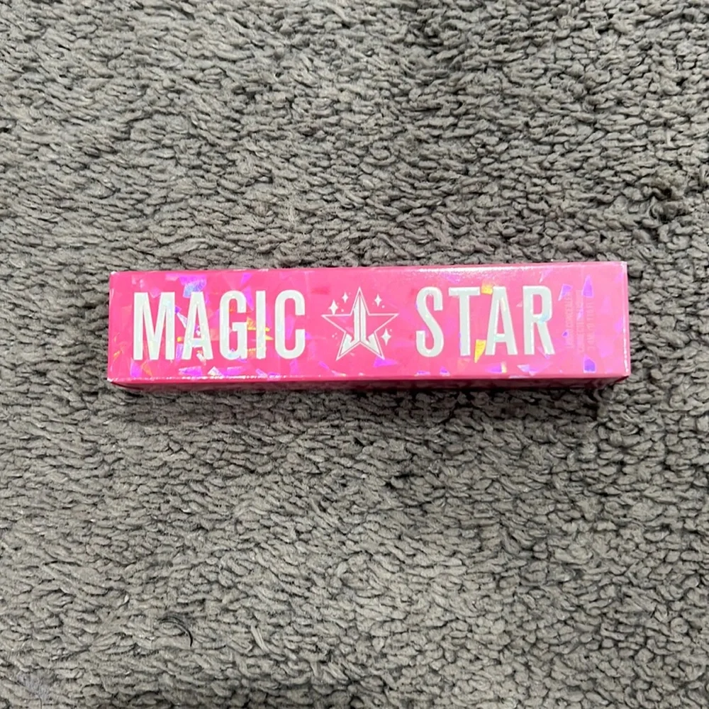 NEW Jeffree Star Magic Star Concealer - Picture 1 of 4